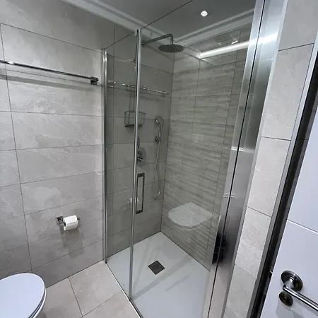 Service Lazaro - Aguamarina 65 Κάλπε